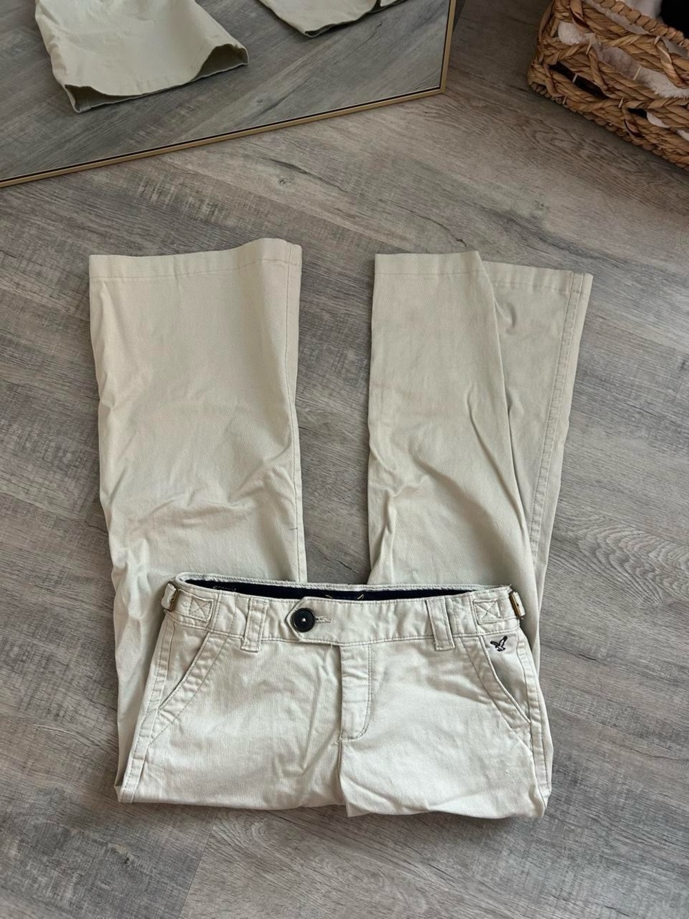 Vintage Y2K American Eagle Low-Rise Grunge Wide-Leg Utility Khaki Pants - Size 8